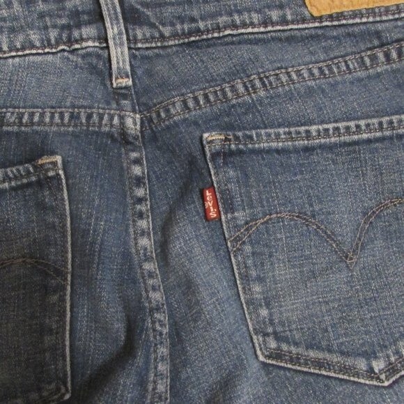 LEVI'S WOMEN SIZE 6 / 28 BLUE JEANS DEMI CURVE SKINNY RED TAG - Picture 6 of 6